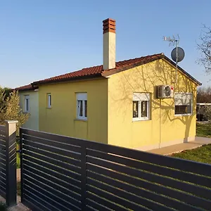  Ferienhaus House Romi Kroatien