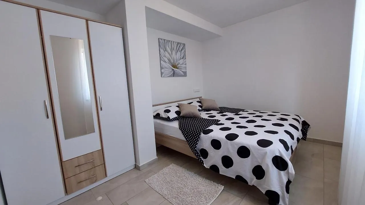 Apartments Sara Lovran 0*,  Chorvatsko